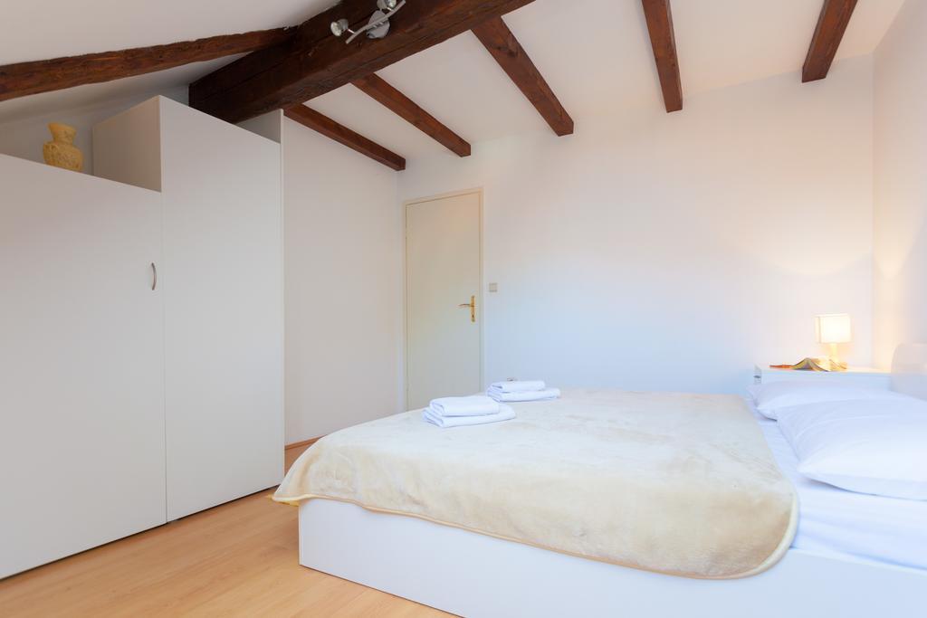 Hedera Estate, Hedera A5 *
